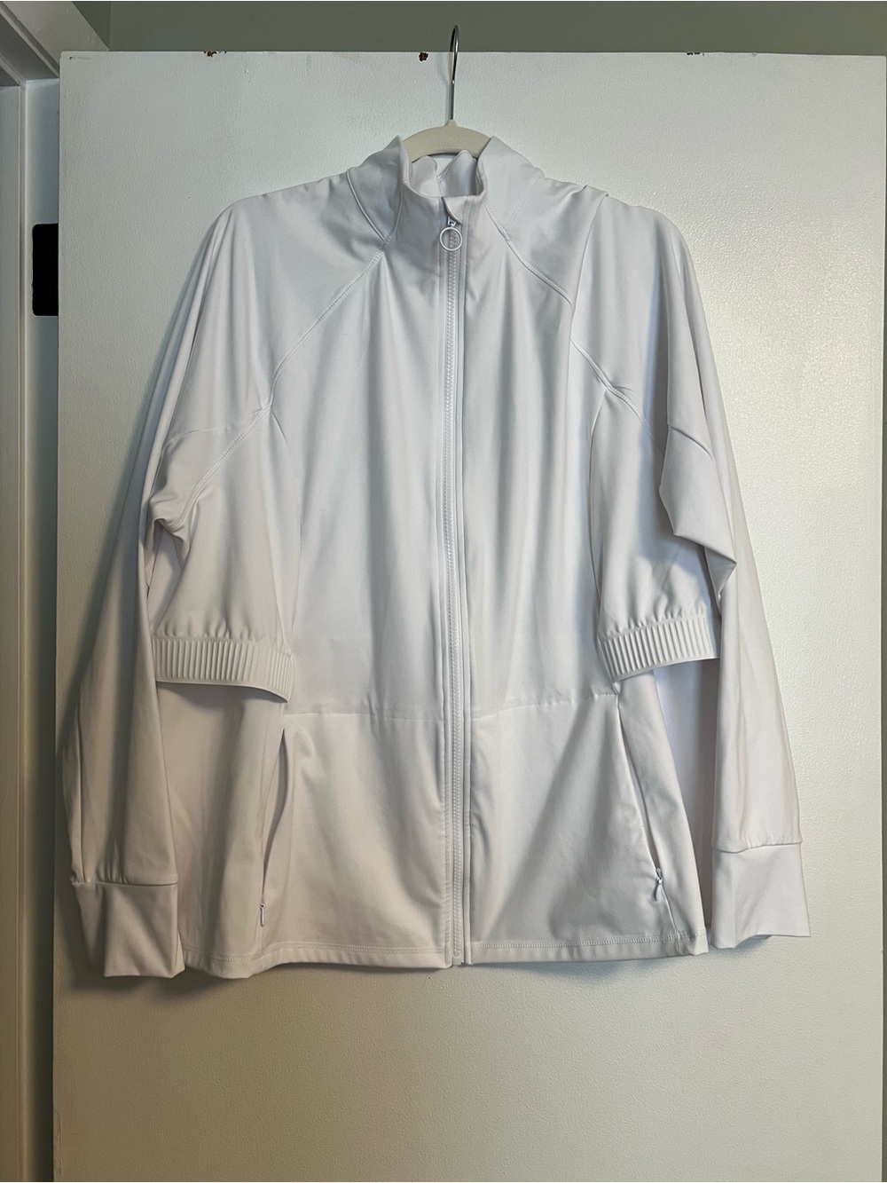 White Women's Zip-Front Jacket - Fabletics